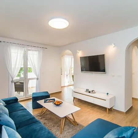 Apartment Vera Luxury *